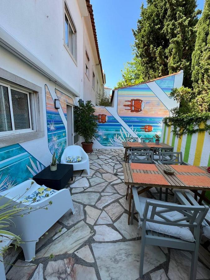 Ljmonade Hostal *